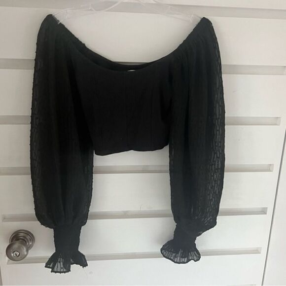 Urban Outfitters Gorgeous Black Top with Shear Gorgeous Detail Sleeves Small - Picture 11 of 16